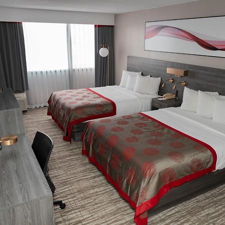 Ramada By Wyndham Cedar Rapids Hotel Ngoại thất bức ảnh