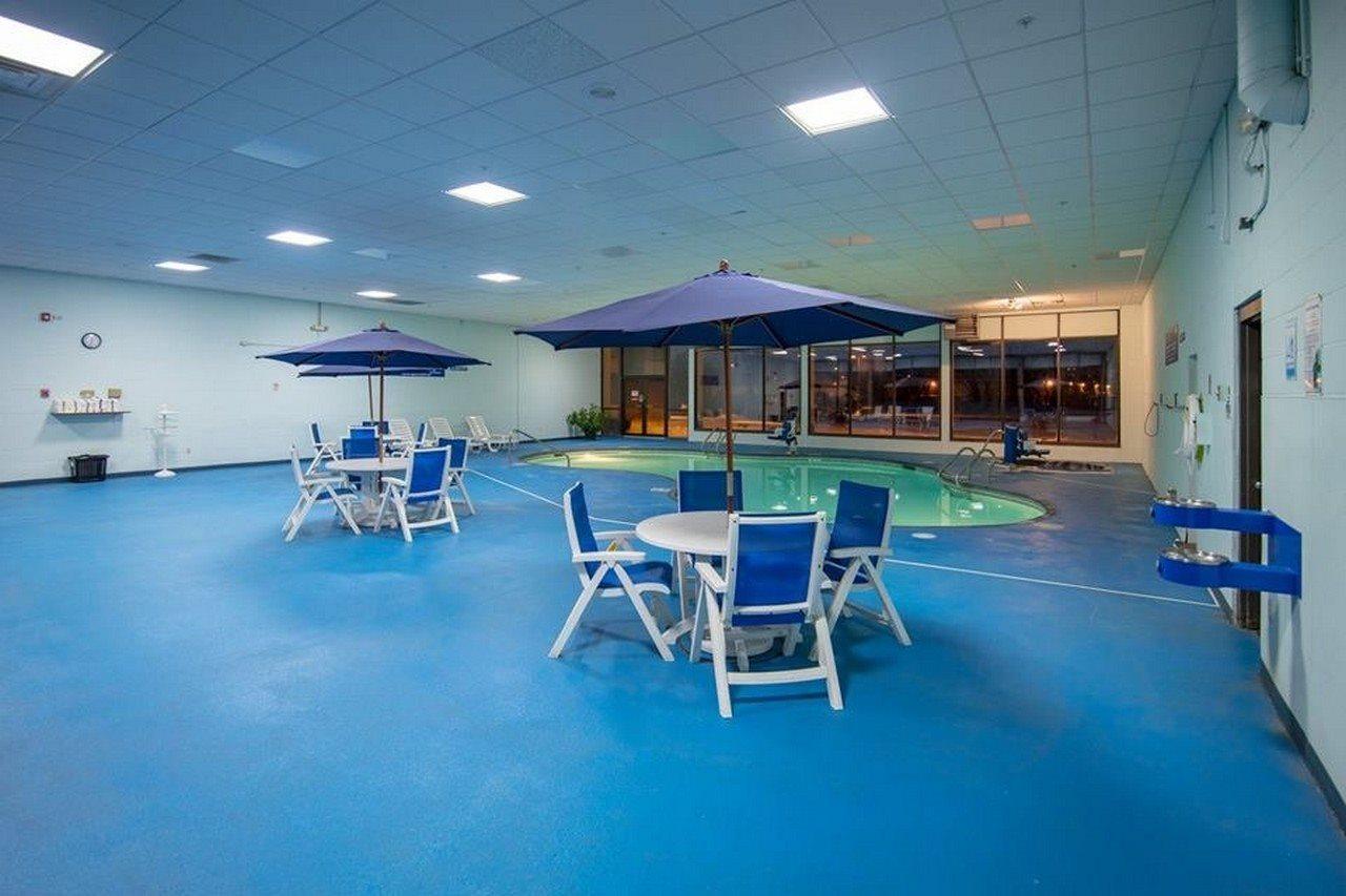 Ramada By Wyndham Cedar Rapids Hotel Ngoại thất bức ảnh